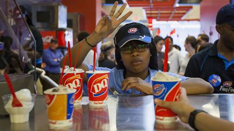 The average Dairy Queen salary ranges from approximately 37,178 per year for Manager to 58,243 per year for General Manager. . Dairy queen pay per hour